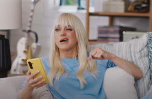 Actress in Walmart Commercial: Name Anna Faris, Age, Bio and More