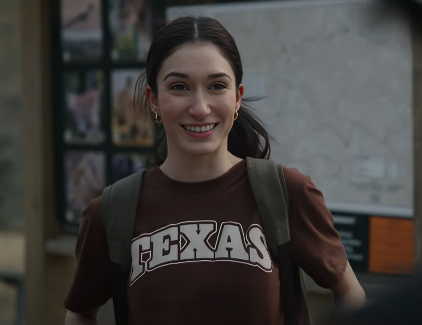 Kia Sportage Commercial Actress : The 2025 Kia Sportage T-Shirt Tripping Campaign
