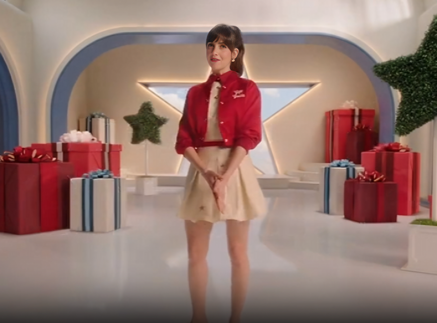 What Makes Macy’s Gift Guide So Popular in 2025 ft. Alison Brie?