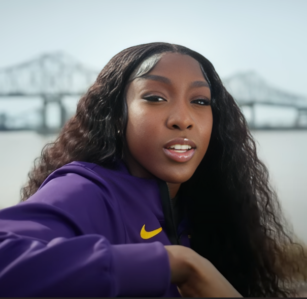 Experian Commercial Actress Name, Age, Bio and More